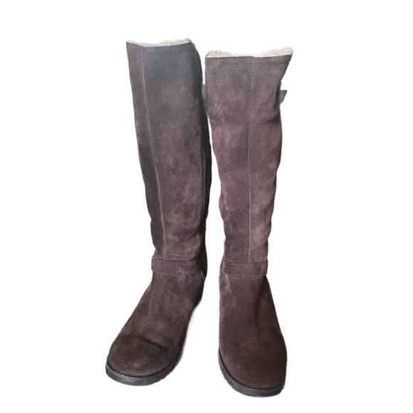 UGG Shoes - UGG 1917 Brown Suede Shearling Lined Boots Size 8.5